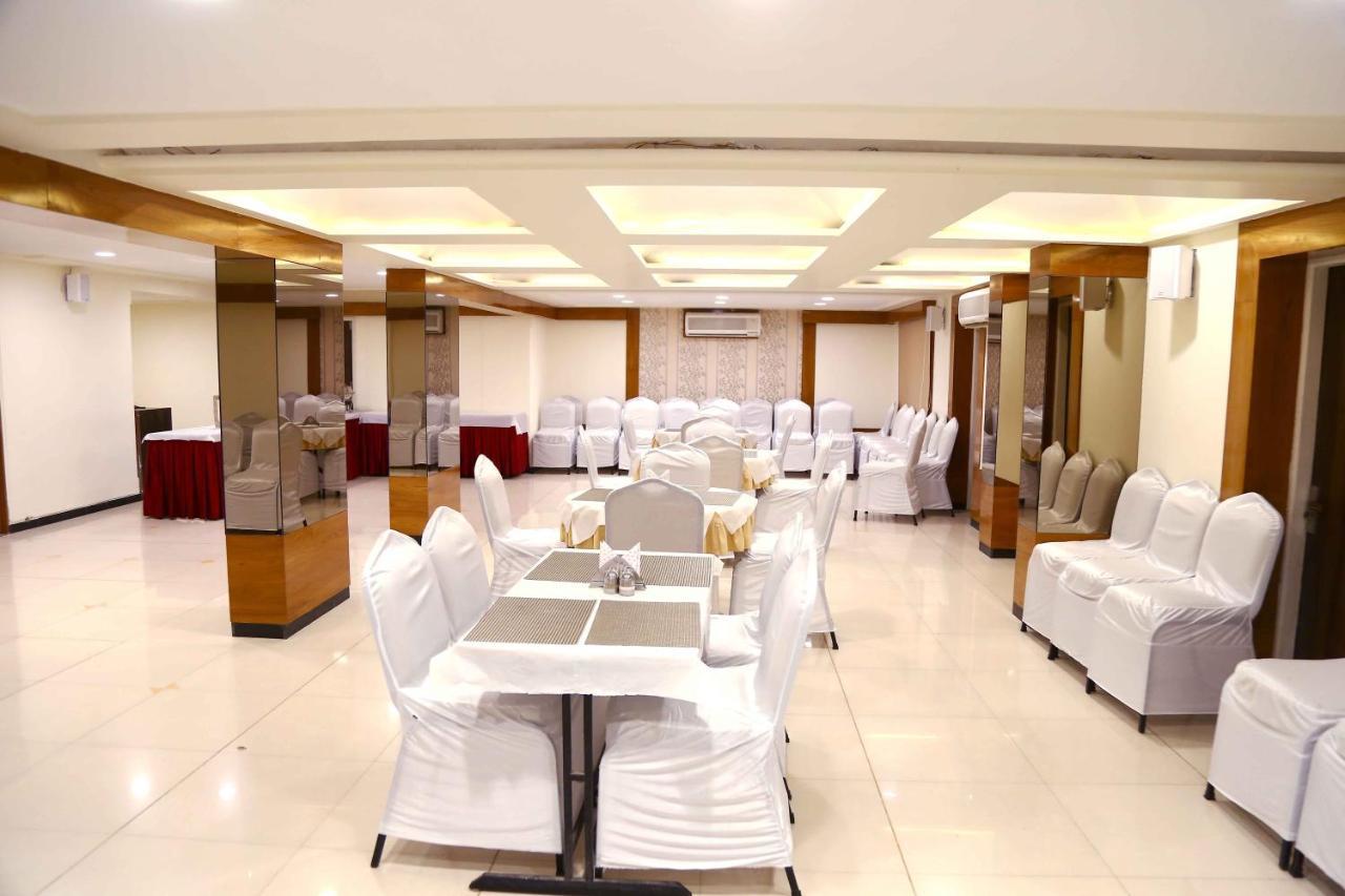 Hotel Regency Jāmnagar 외부 사진